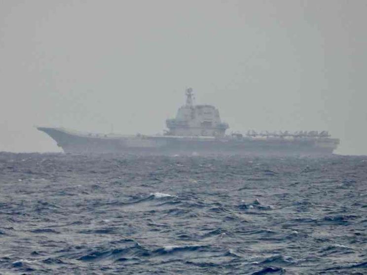 La Cina alza i toni con Taiwan: navi da guerra e aerei attorno all'isola