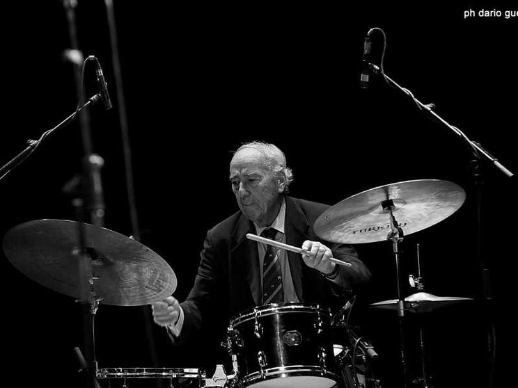 Addio a Lino Liguori, la batteria di Napoli
