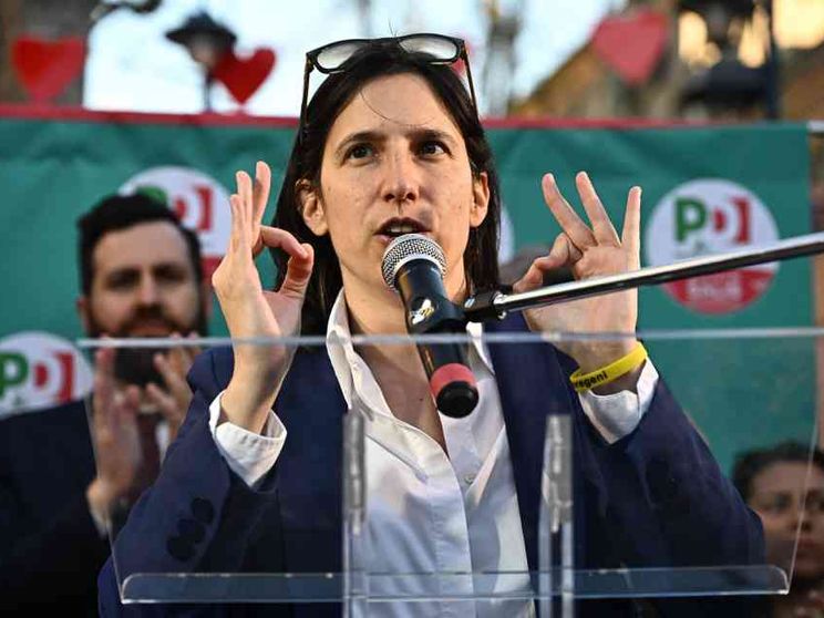 Centrodestra, al 40% niente ballottaggio per il sindaco. Le opposizioni insorgono