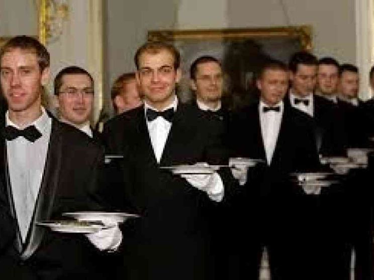 Seicento posti nella ristorazione e nell'ospitalità