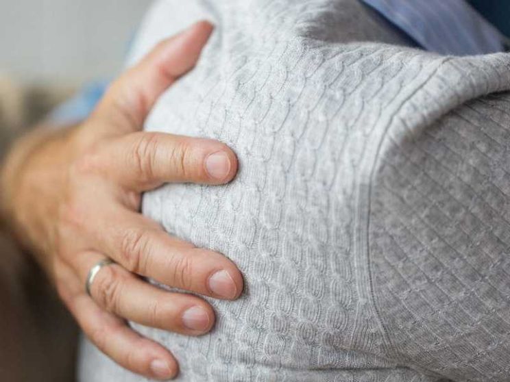 Zuppi: la speranza, terapia umana integrale per fermare l’eutanasia