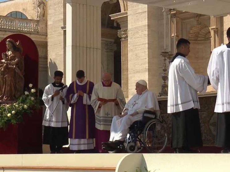 Il Papa prosegue la convalescenza. Ieri ha visto Parolin