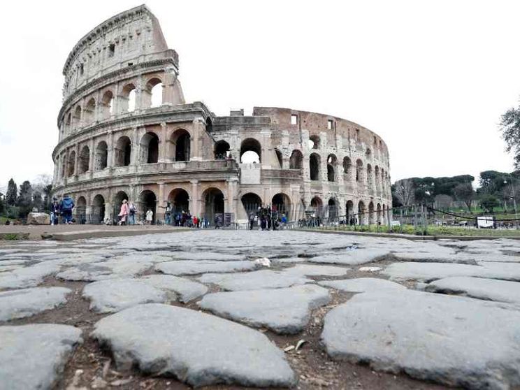 Biglietti introvabili per il Colosseo, multa da 20 milioni a gestore e agenzie