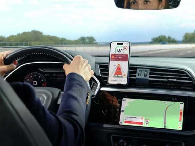L'app predittiva che segnala gli autovelox diventa più intelligente
