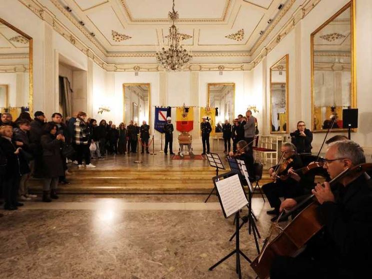 Roberto De Simone: «Io? Sono un pellegrino…». Oggi i funerali