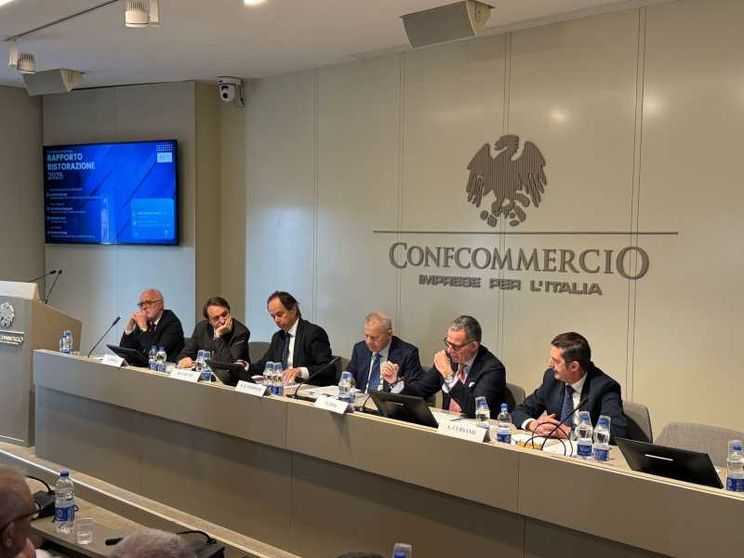 Nel 2024 meno imprese, ma più occupati