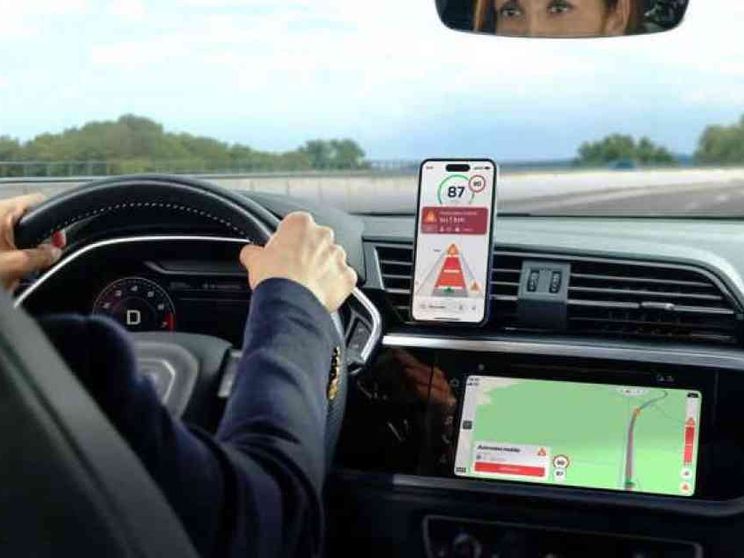 L'app predittiva che segnala gli autovelox diventa più intelligente