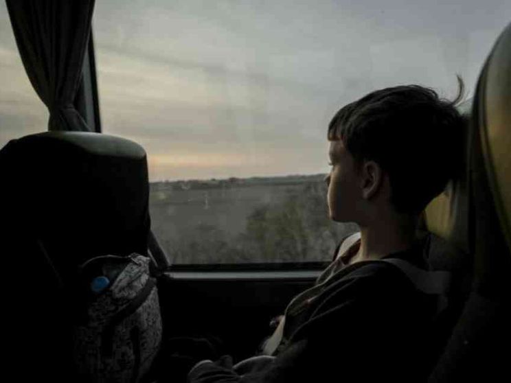 Il ritorno in Ucraina dei bimbi rapiti. Ma non sorridono più