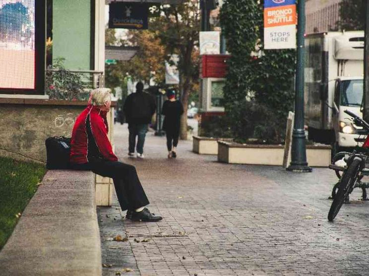 «Ho perso 58mila dollari in due giorni». Quei pensionati Usa abbandonati da Trump