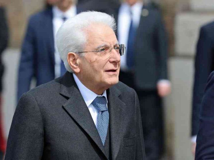 Mattarella: «La Polizia tutela i valori costituzionali e la sicurezza»
