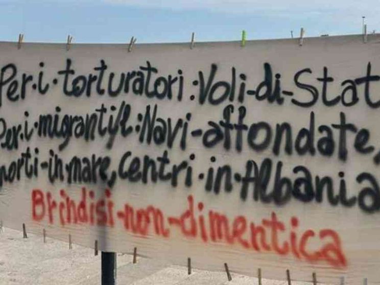 Albania, rinviati i trasferimenti. Le persone salgono a 48