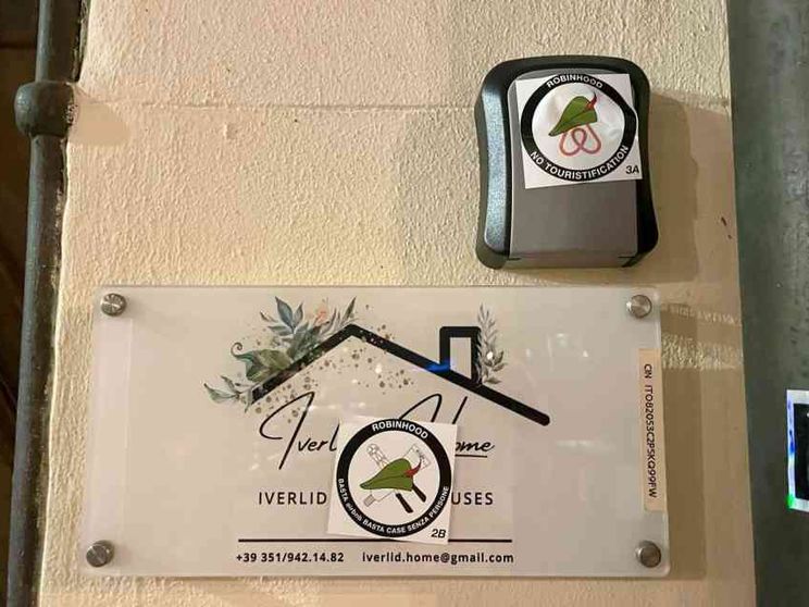 Protesta contro la speculazione immobiliare degli studentati privati