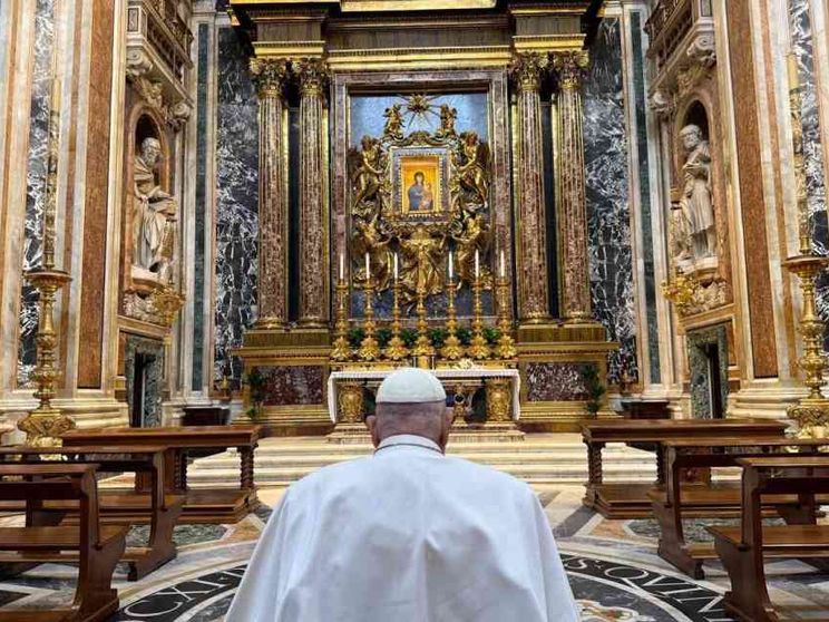 Francesco torna a Santa Maria Maggiore dopo quasi tre settimane