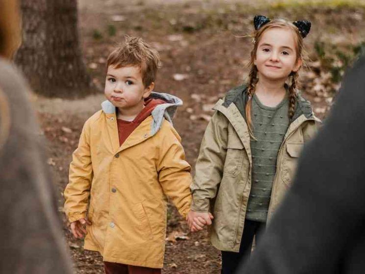 Sui documenti solo “genitori”? Un assist per l’educazione all’affettività