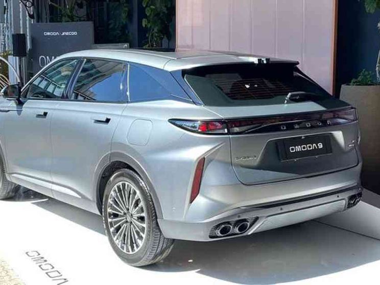 Omoda 9, ecco il super Suv con un'autonomia da record