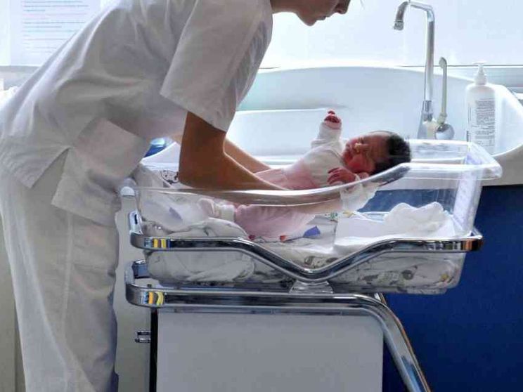 Parte il bonus «nuovi nati», limite Isee a 40mila euro. Ecco come funziona