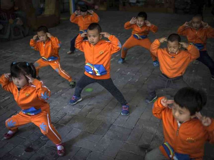 Il paradosso della Cina: vuole rilanciare le nascite ma mancano gli asili nido