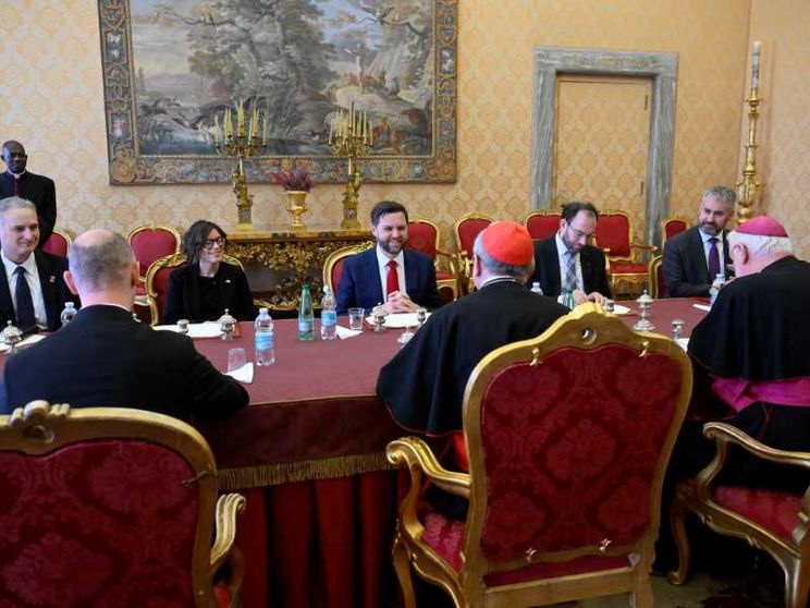Migranti e guerre nel colloquio tra Vance e Parolin in Vaticano