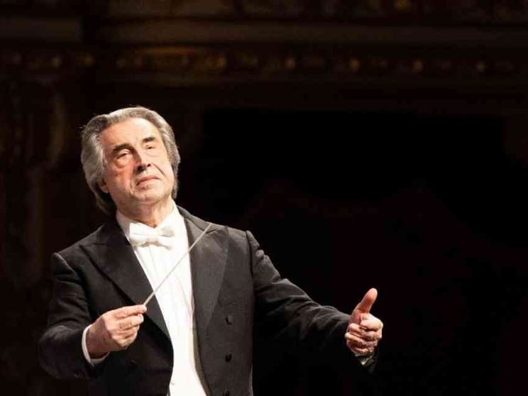 L’appello di Muti a tutti i cori d’Italia per la pace