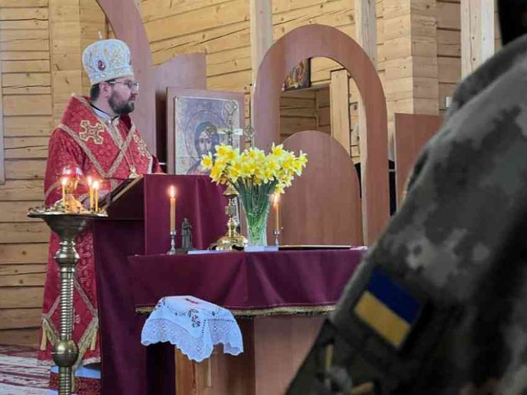 «Io, vescovo, che non posso celebrare Pasqua nella mia diocesi occupata»