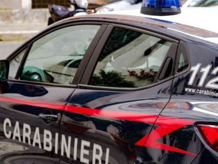 Grave Intimidazione a Manfredonia: spari all'auto della madre di un magistrato