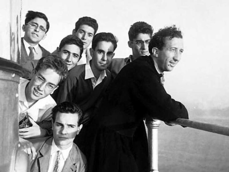 Don Giussani ai ragazzi: «Fate vostra la vita»