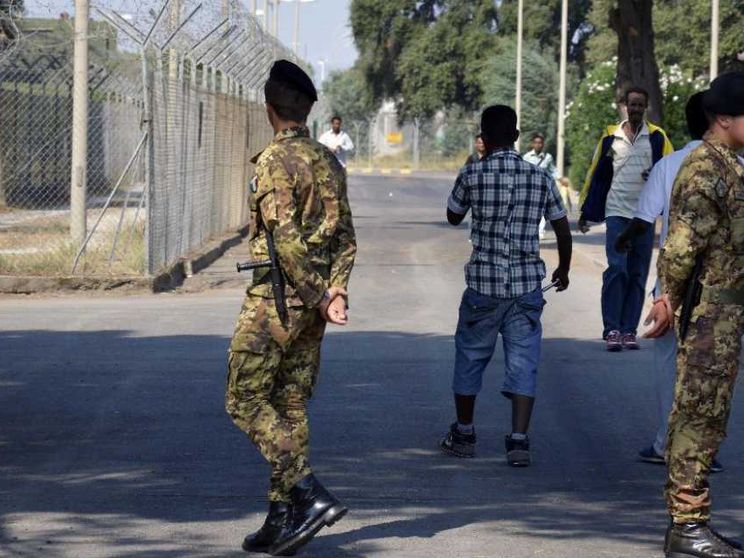 «Non fu informato dei suo diritti», migrante esce dal Cpr