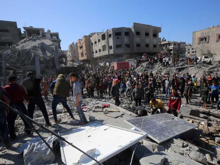 Raid su Gaza, 29 morti. Israele si prepara a rafforzare l'offensiva