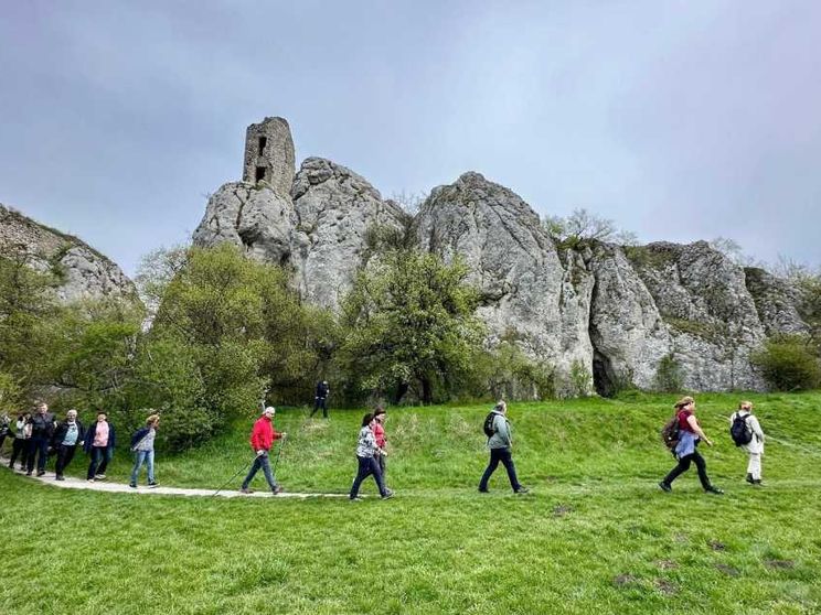 Pellegrini sul Monte Sacro che sovrasta Mikulov