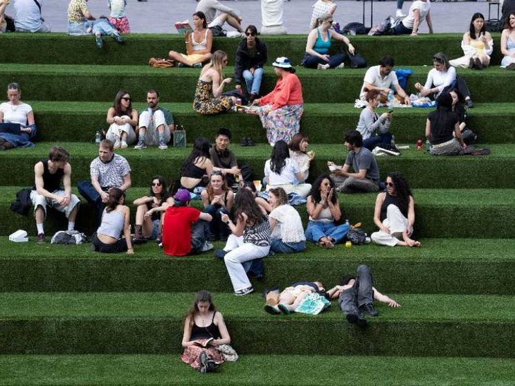 La speranza ci chiede sovrumanità: c'è bisogno di amare a strascico