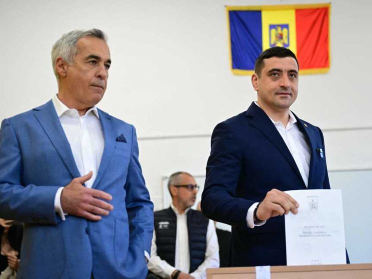 La Romania sceglie ancora l'estrema destra, Simion al 40% sfiderà Dan