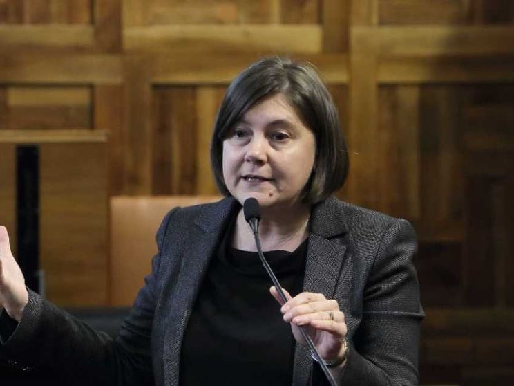 Francesco, la cura come capitale e il “no” alla logica dello scarto