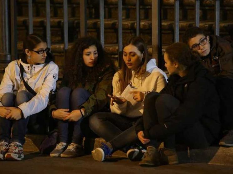 I poveri prima, trasparenza, coraggio: cosa chiedono i giovani al nuovo Papa