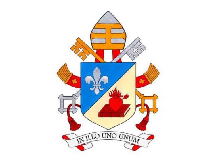 Il giglio e il cuore trafitto sul libro: cosa significa lo stemma di Leone XIV