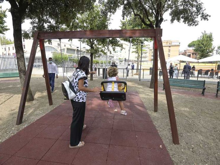 Nonni e part-time salvano le mamme ma l’asso nella manica sono le amiche