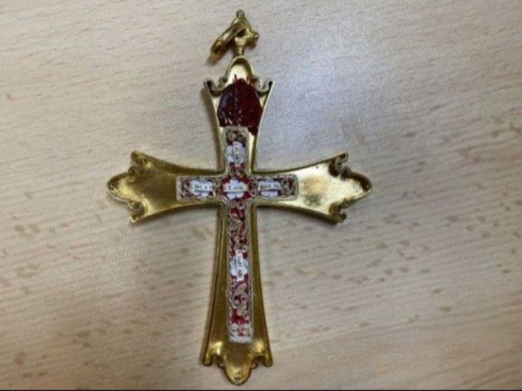 Nella croce pettorale di Leone XIV cinque reliquie agostiniane