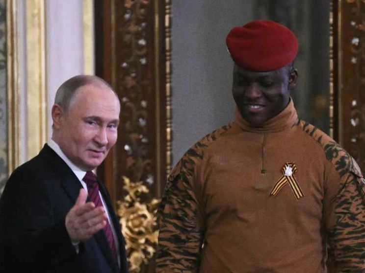 Un'altra strage nel nord del Burkina Faso: «Cento trucidati a Djibo»
