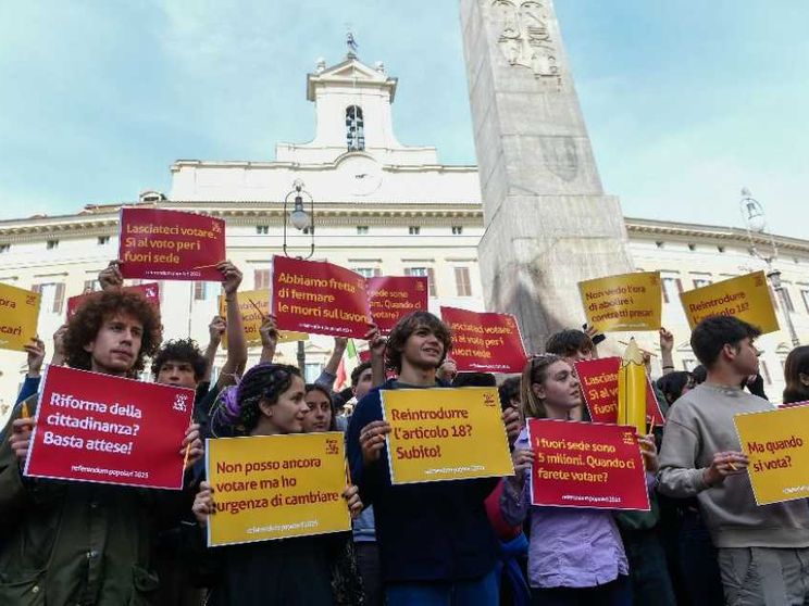Cittadinanza, ci sperano in 1 milione e 420mila. È il reddito a ostacolarli