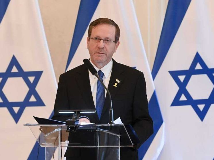 «Il Papa venga in Israele». L'intervista al presidente Herzog