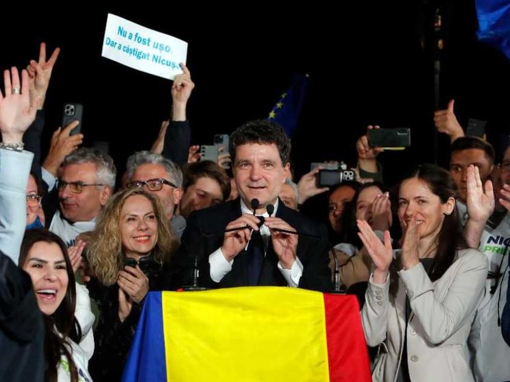 In Romania vince il filo-Ue Nicusor Dan. La Polonia andrà al ballottaggio