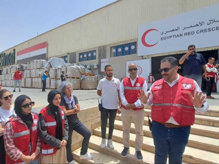 Cibo e medicine a Gaza: «Ma gli aiuti non possono essere militarizzati»