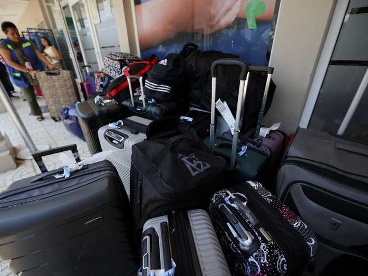 Un biglietto aereo e mille dollari: i primi auto-rimpatriati dell'era Trump