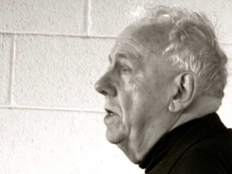 Addio al filosofo cattolico MacIntyre, teorico del comunitarismo