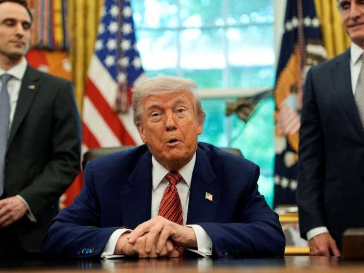 Trump minaccia l'Europa: «Dazi al 50% dal 1° giugno»