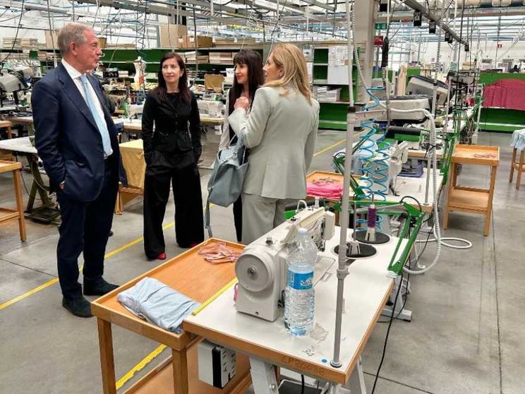 Rilancio La Perla: salve 210 operaie