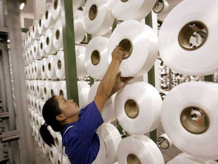 La moda usa e getta è sempre più un problema: c'è solo una soluzione possibile