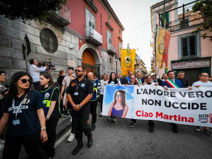 La tragedia di Martina, la rabbia di Alessio: i nostri figli non cresciuti