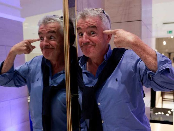 Voli low cost e bonus da 100 milioni, il paradosso di Ryanair