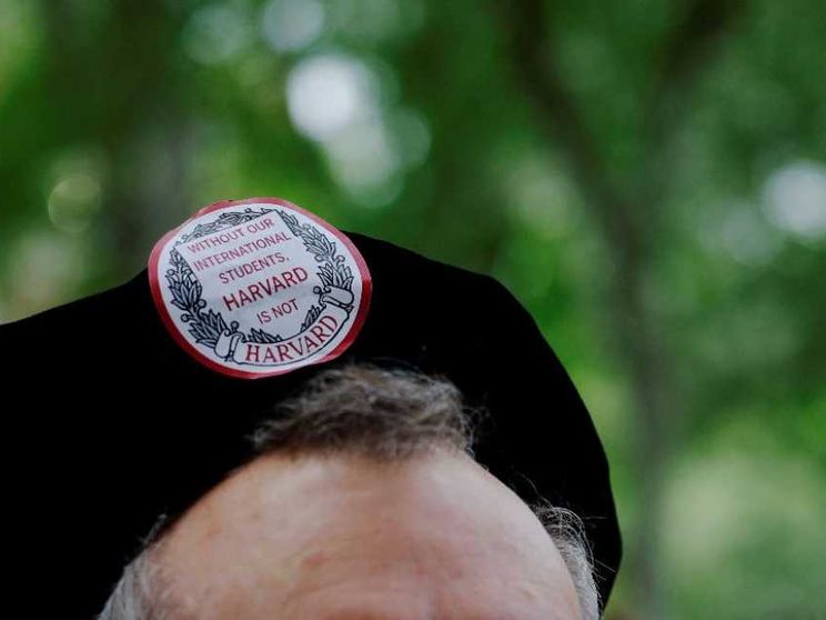 Perché chiudere agli stranieri le università Usa aiuterà la Cina