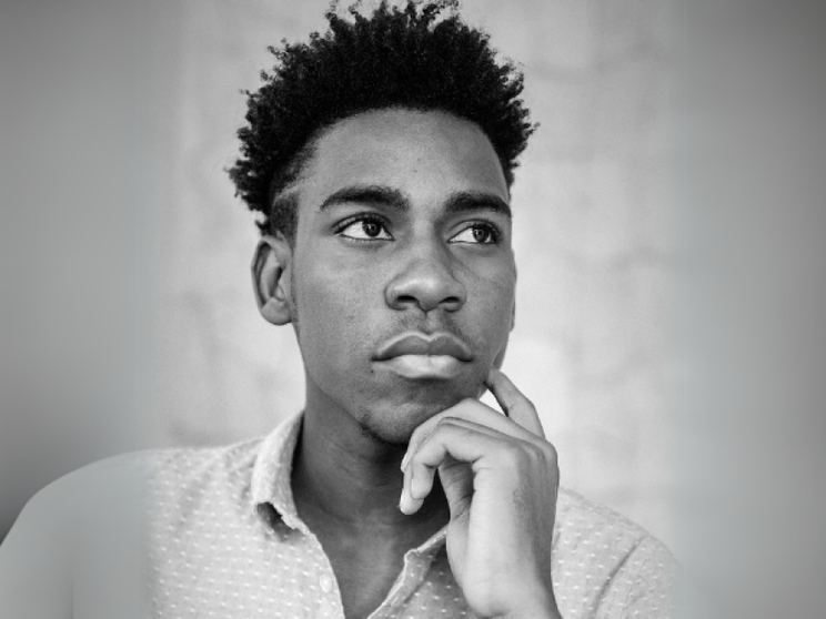 Il fotografo esule: «La mia isola ha urgente bisogno di sicurezza»